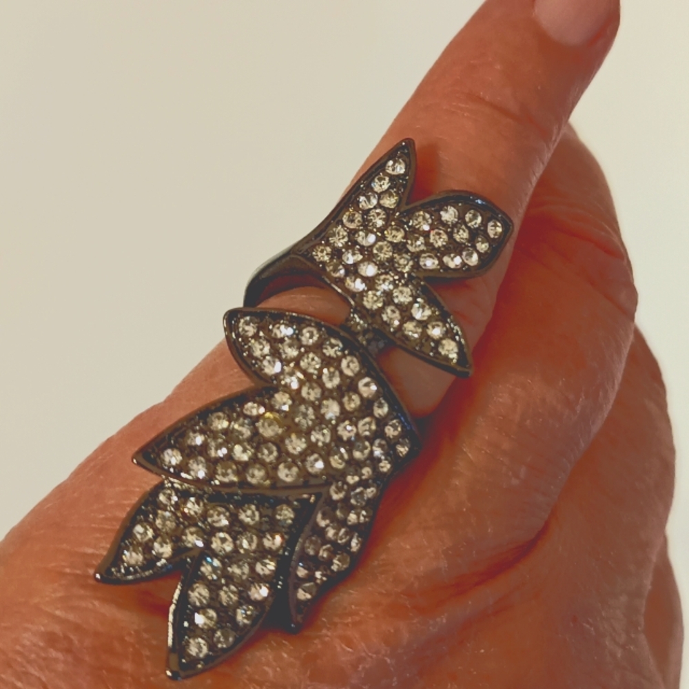 Vintage Huge Jeweled Stunning 💖 Ring, 7